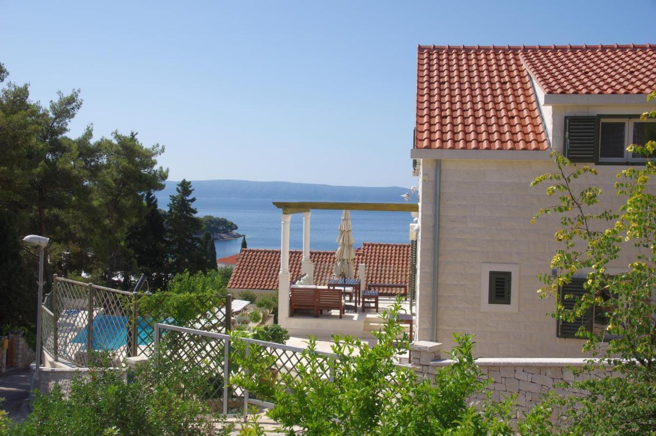 Holiday Home Nevista Sumartin Exterior photo